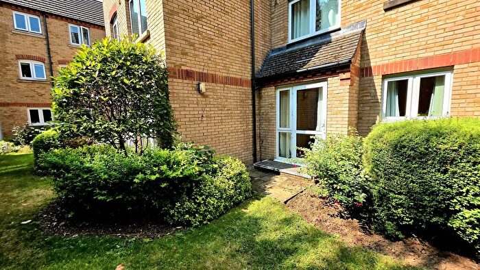 2 Bedroom Apartment For Sale In Jarvis Court, Brackley, NN13