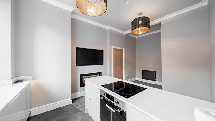 1 Bedroom Flat For Sale In Strathyre Street, Flat /, Shawlands, Glasgow, G41