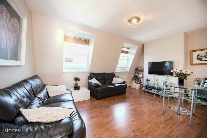 3 Bedroom Apartment To Rent In Crogsland Road, Chalk Farm, London, NW1