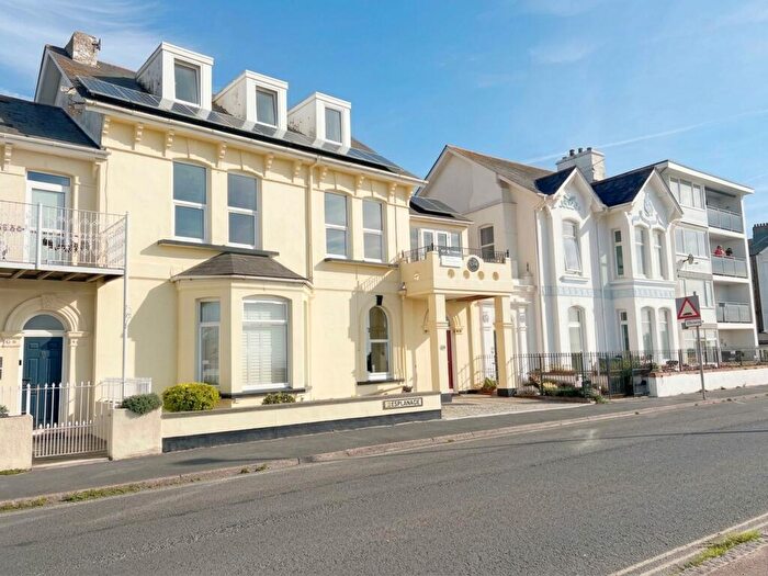 4 Bedroom Maisonette To Rent In West View, Esplande, EX8