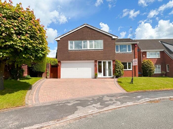 5 Bedroom Detached House For Sale In Selkirk Drive, Holmes Chapel, CW4