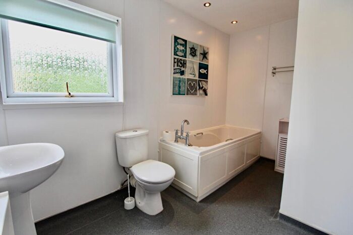 3 Bedroom Terraced House For Sale In High Street, Eye, Peterborough, PE6