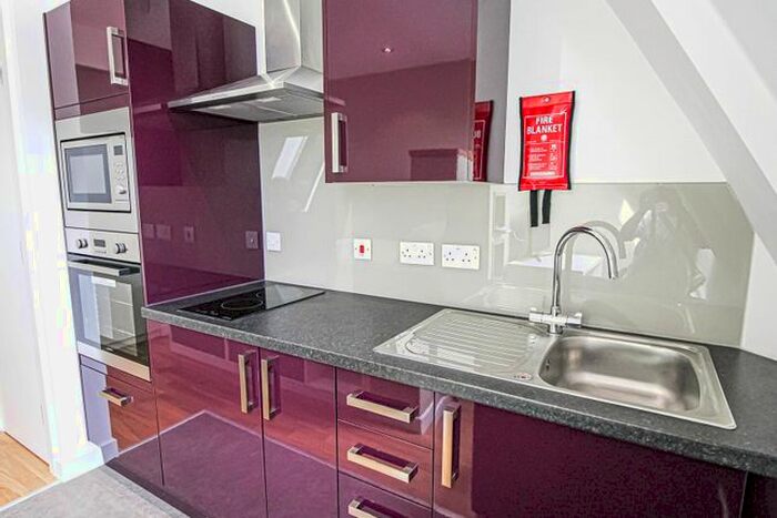 Studio To Rent In Queen Street, Leeds, LS1