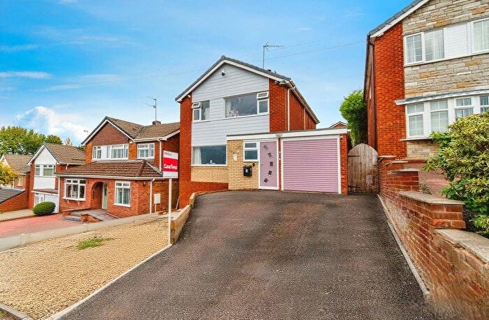 3 Bedroom Detached House For Sale In Pendle Hill, Hednesford, Cannock, Staffordshire, WS12