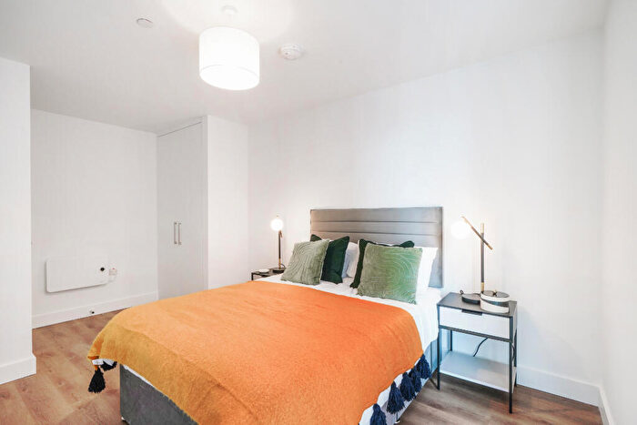 2 Bedroom Apartment To Rent In Francis House, SL6