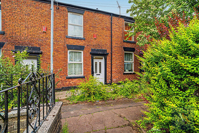 2 Bedroom Terraced House For Sale In Fairlands View, Rochdale, OL11