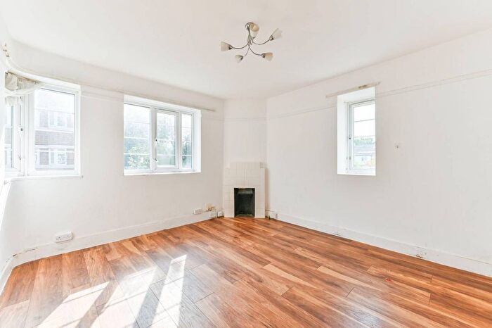 2 Bedroom Flat To Rent In London Road, Thornton Heath, CR7