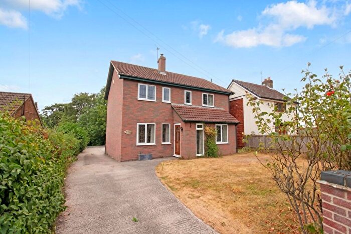 4 Bedroom Detached House For Sale In Field Lane, Wroot, DN9