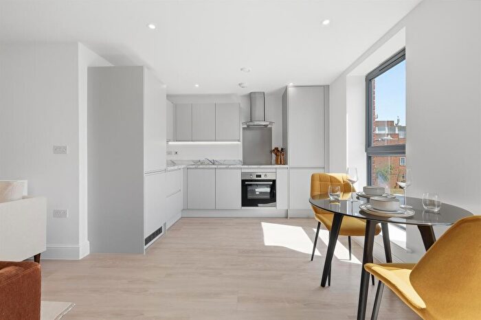 1 Bedroom Apartment For Sale In New Street, Aylesbury, HP20