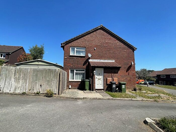 1 Bedroom End Of Terrace House To Rent In Quebec Gardens, Bursledon Green, SO31