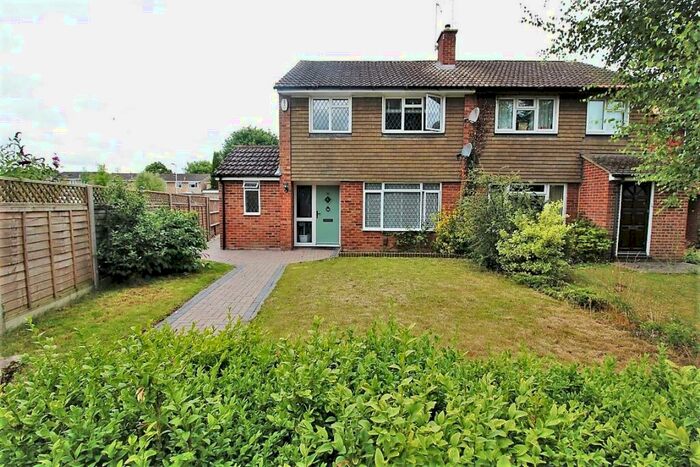 3 Bedroom Semi-Detached House To Rent In Hampshire Walk, Tilehurst, Reading, RG31