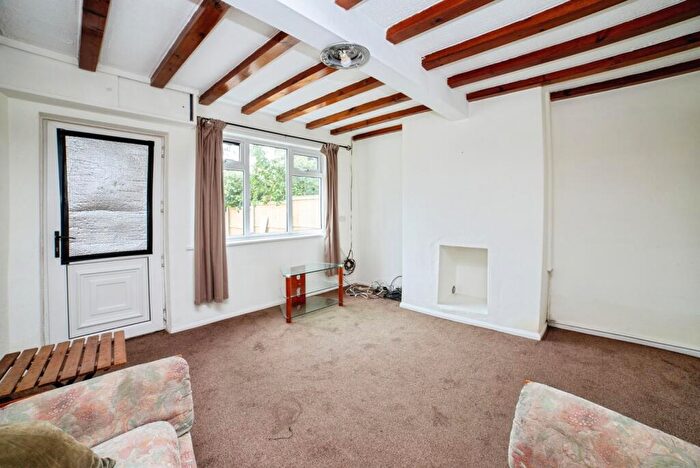 2 Bedroom Cottage For Sale In Main Street, Blidworth, Mansfield, Nottinghamshire, NG21