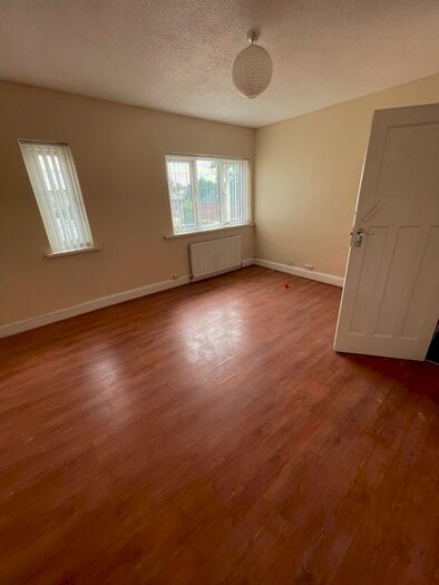 2 Bedroom Flat To Rent In Turfpits Lane, Erdington, Birmingham, B23