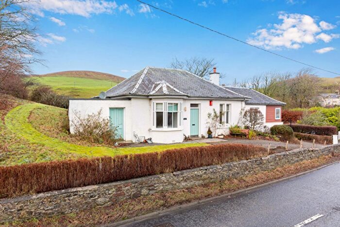 3 Bedroom Cottage For Sale In Elmbank, Carlops, EH26