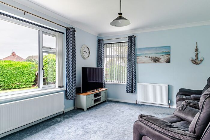 2 Bedroom Semi Detached Bungalow For Sale In Courtneys, Selby, YO8