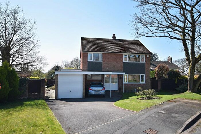 4 Bedroom Detached House For Sale In Worthington Close, Henbury, Macclesfield, SK11