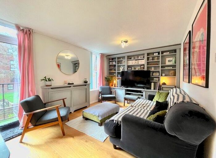 5 Bedroom Town House To Rent In Friars Quay, Norwich, NR31