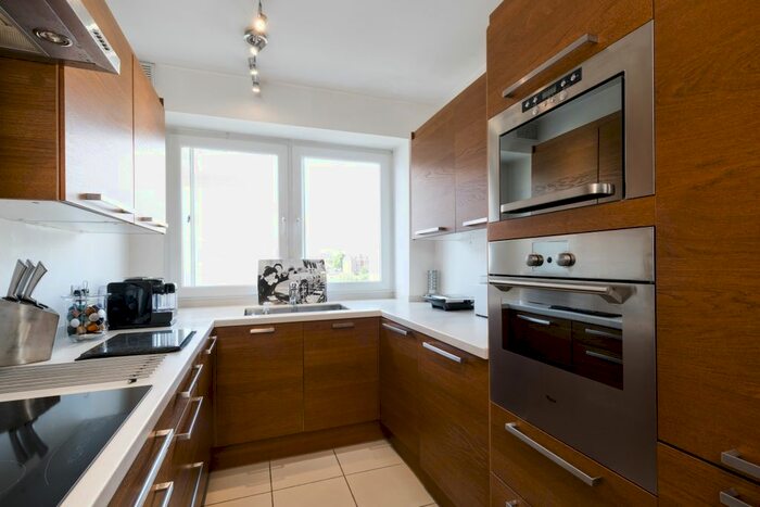 1 Bedroom Flat To Rent In Warwick Gardens, London, W14