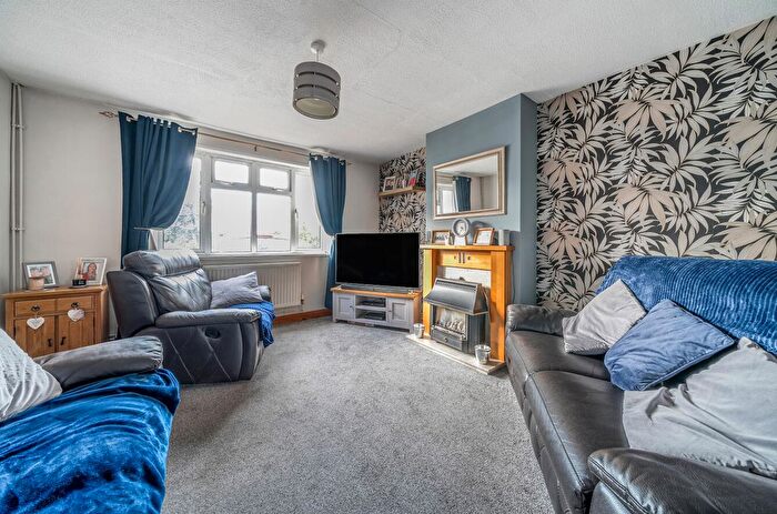 5 Bedroom End Terrace House For Sale In The Green, Cirencester, Gloucestershire, GL7