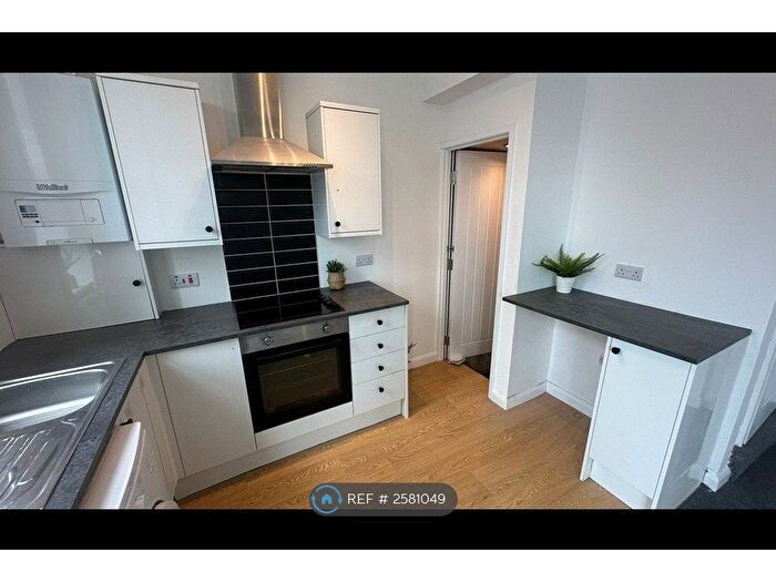 2 Bedroom Terraced House To Rent In Skelton Terrace, Leeds, LS9