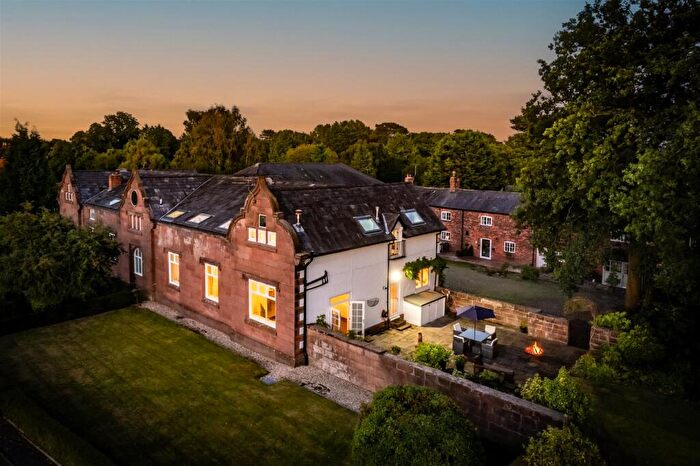 5 Bedroom Barn Conversion For Sale In Exuding Elegant Simplicity And History, Abbot’s Barn Is A Beautifully Restored Barn Conversion., CW8
