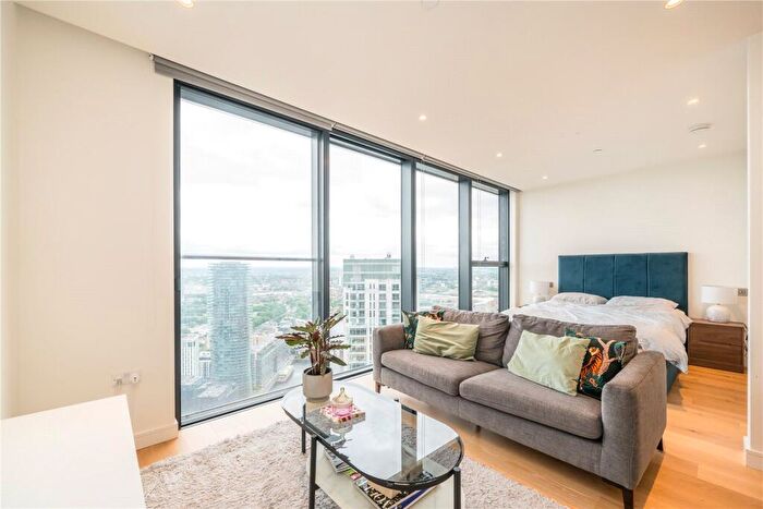 Apartment For Sale In Hampton Tower, Marsh Wall, London, E14