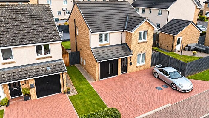 4 Bedroom Detached House For Sale In Walnut Grove, Stewarton, Kilmarnock, East Ayrshire, KA3