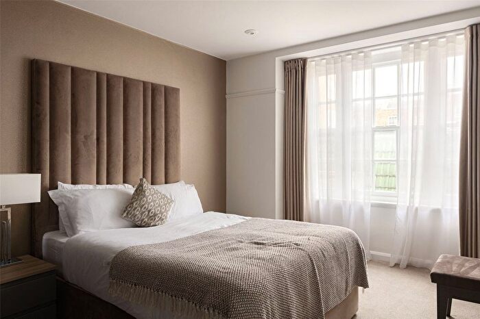 3 Bedroom Flat To Rent In Seymour Place, Marylebone, W1H