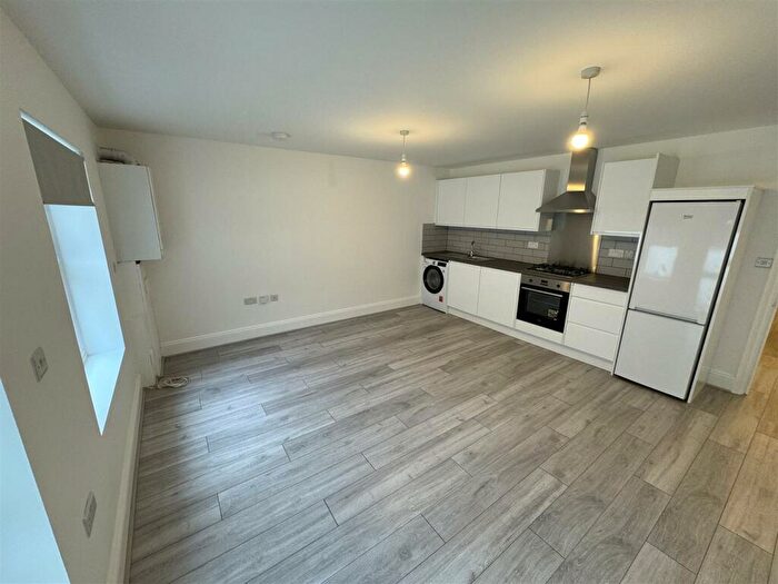 1 Bedroom Flat To Rent In Stroud Green Road, Finsbury Park, N4