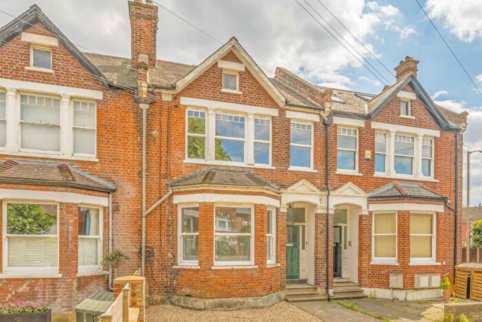 2 Bedroom Flat To Rent In Fontenoy Road, Balham, SW12