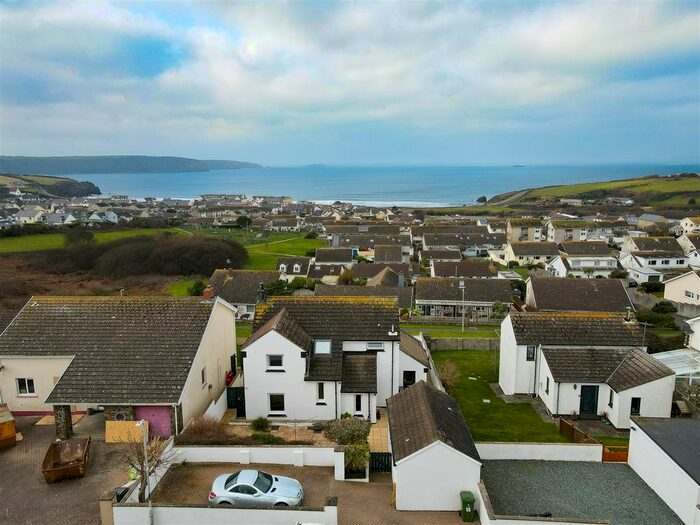 4 Bedroom Detached House For Sale In Holbrook Road, Broad Haven, Haverfordwest, SA62