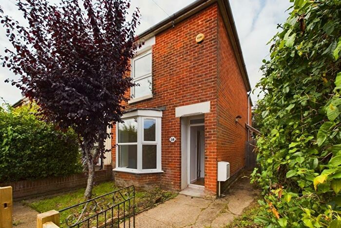 2 Bedroom House To Rent In Stanley Road, Southampton, SO17