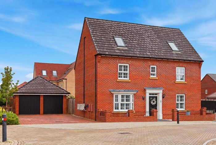 5 Bedroom Detached House For Sale In Blackwater Road, North Fambridge, CM3