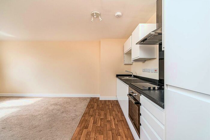 2 Bedroom Apartment To Rent In Castle Court, Dudley, DY2
