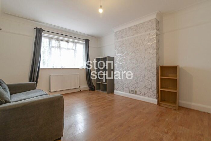 2 Bedroom Flat To Rent In Nicoll Road, London, NW10