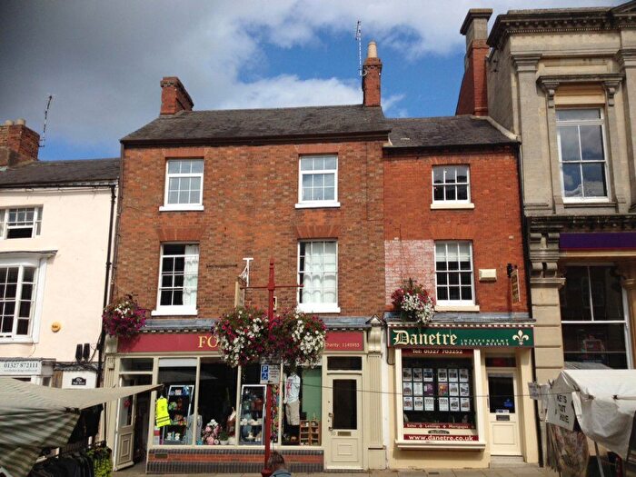 1 Bedroom Flat To Rent In High Street, Northants, NN11