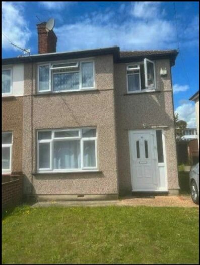 3 Bedroom Terraced House To Rent In Leven Way, Greater London, UB3