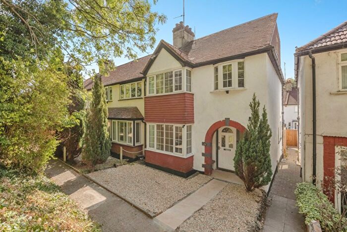 4 Bedroom End Terrace House For Sale In Godstone Road, Purley, Surrey, CR8