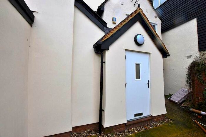 1 Bedroom Apartment To Rent In High Street, Dunmow, CM6