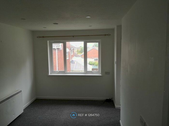 Studio To Rent In Westbury Way, Chester CH4