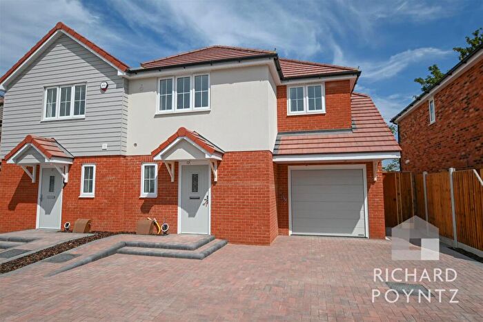 3 Bedroom Semi-Detached House For Sale In St. Josephs Close, Canvey Island, SS8