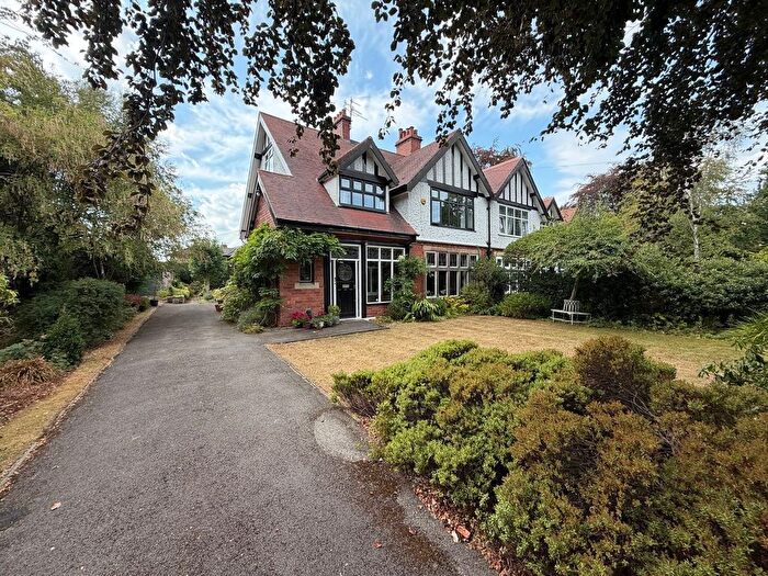 5 Bedroom Semi Detached House For Sale In Nab Wood Drive, Nab Wood, Shipley, BD18