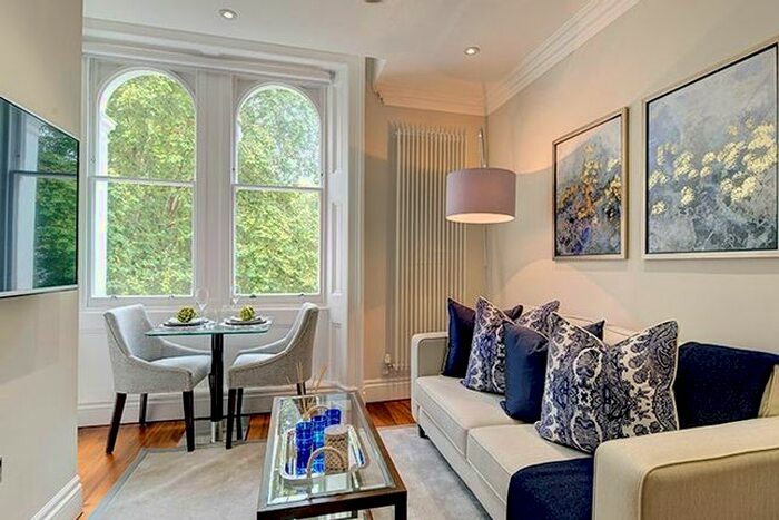 1 Bedroom Flat To Rent In Kensington Gardens Square, London, W2