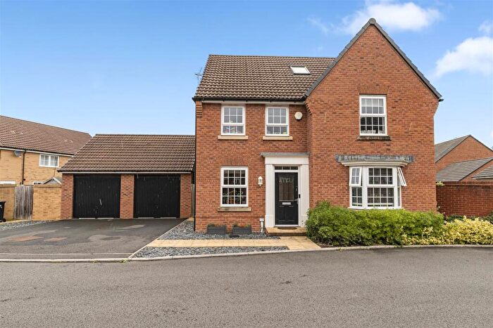 5 Bedroom Detached House For Sale In Chaffinch Avenue, Keynsham, BS31