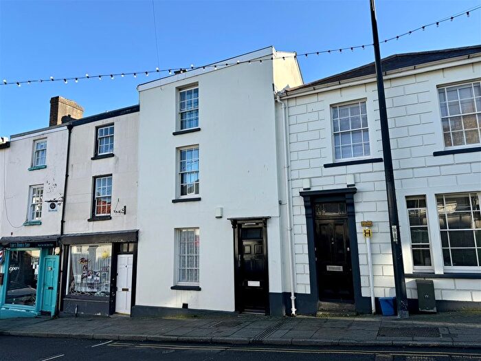 2 Bedroom Flat For Sale In Moor Street, Chepstow, NP16