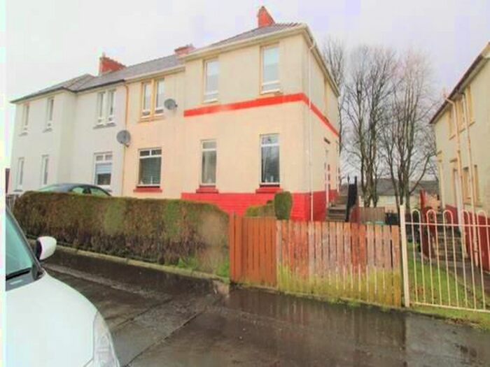 3 Bedroom Flat To Rent In Hospital Street, Rosehall ML5