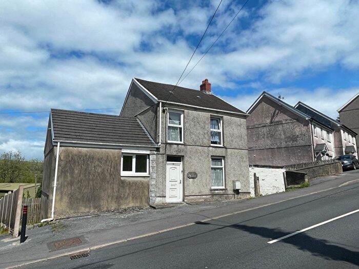 3 Bedroom Detached House For Sale In Chemical House, Heol Llanelli, Pontyates, Llanelli, Carmarthenshire, SA15