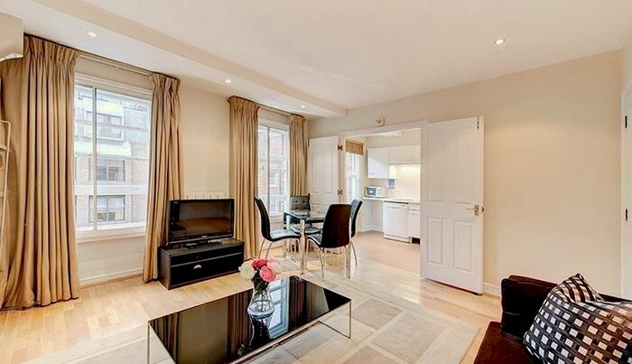 2 Bedroom Flat To Rent In - Nottingham Place, London, Greater London, W1U