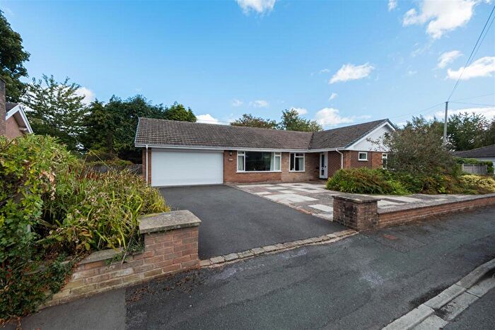 4 Bedroom Detached Bungalow For Sale In Badgers Close, Christleton, CH3