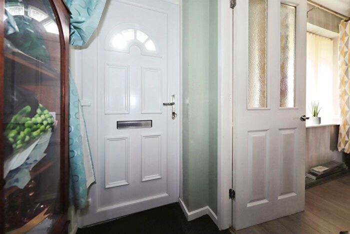 2 Bedroom Semi-Detached House For Sale In Edensor Close, Wolverhampton, WV10